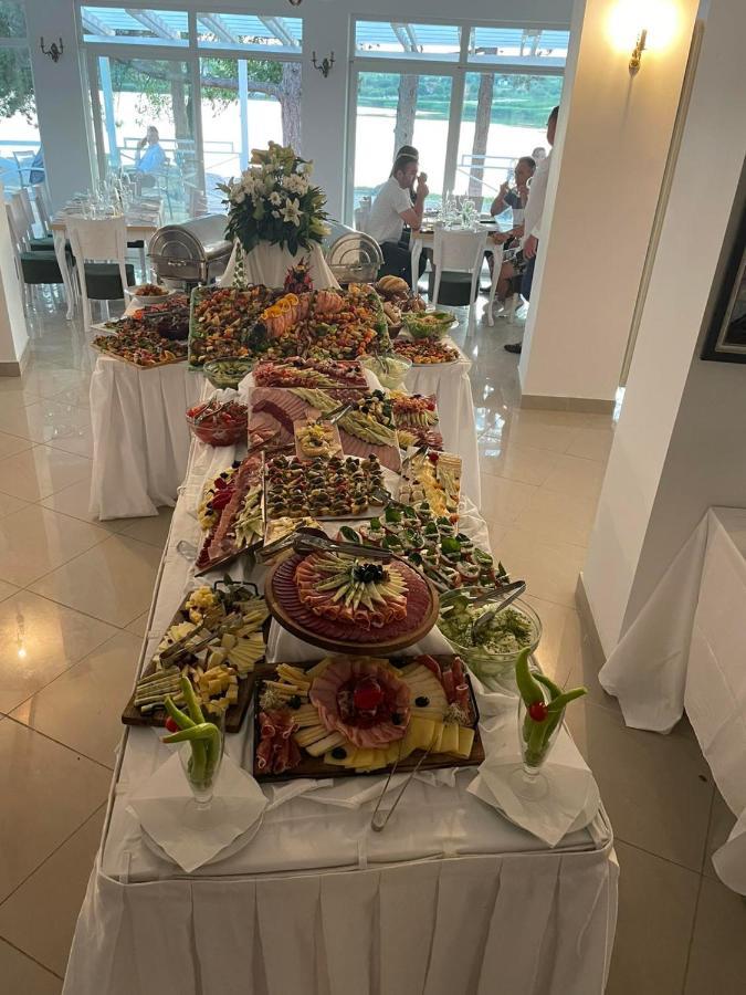 Garni Hotel Oblacinsko Jezero Oblacina エクステリア 写真