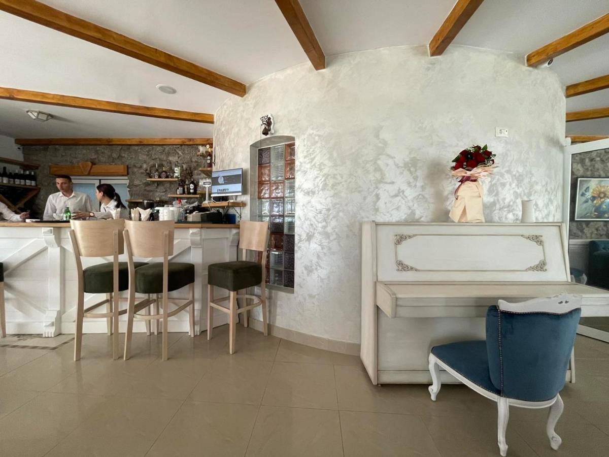 Garni Hotel Oblacinsko Jezero Oblacina エクステリア 写真